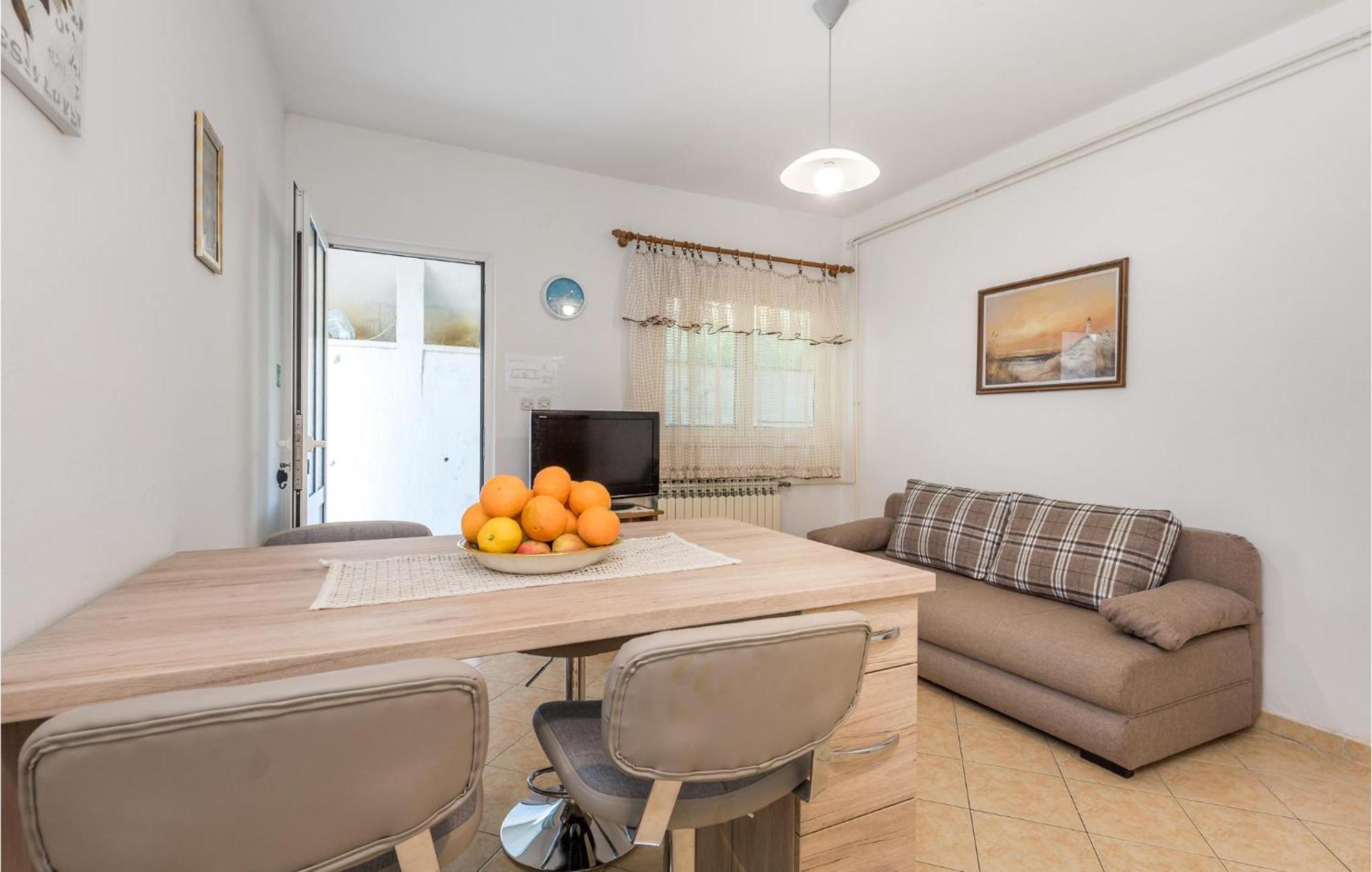 1 Bedroom Amazing Apartment In קמפור מראה חיצוני תמונה