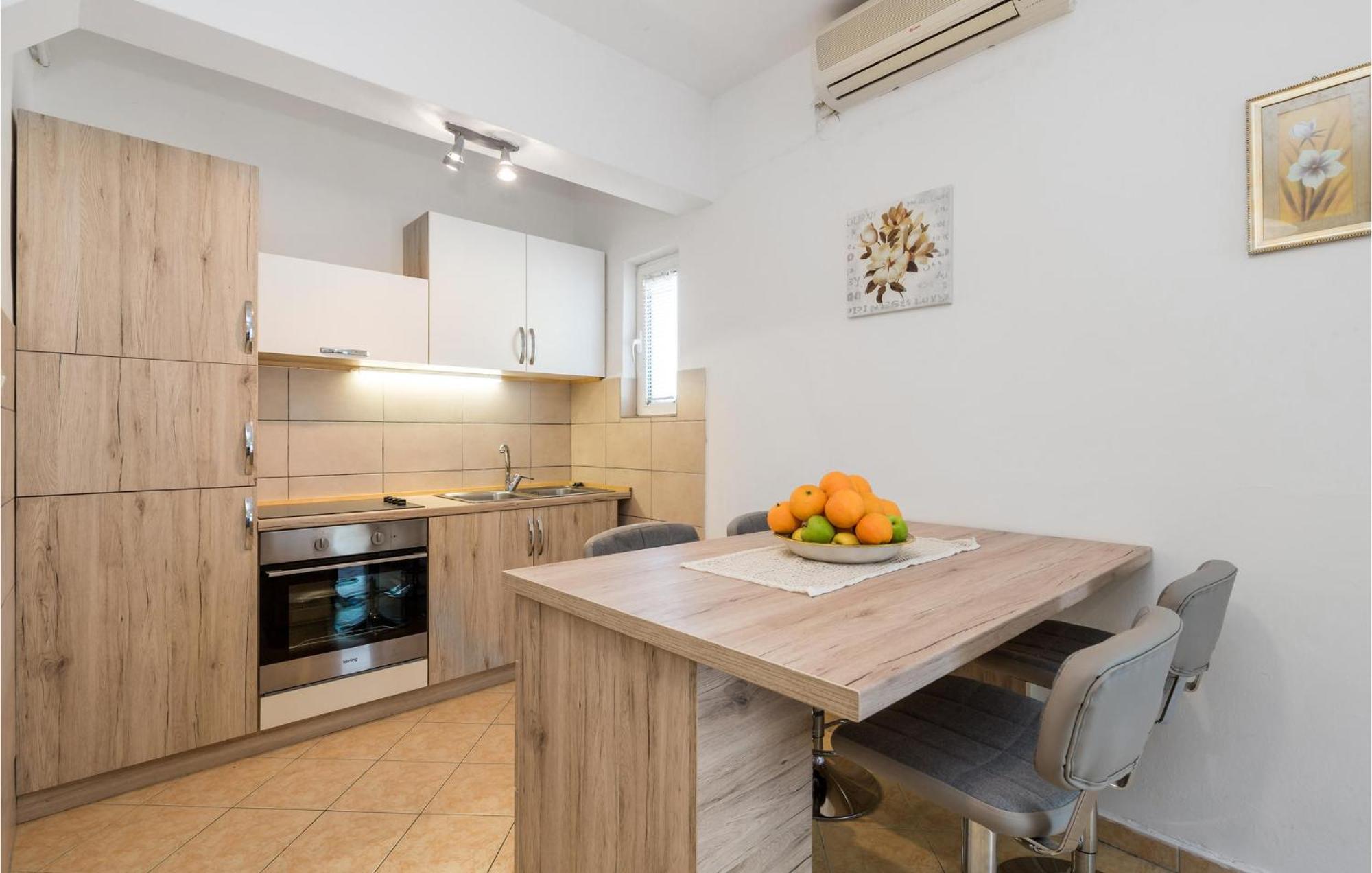 1 Bedroom Amazing Apartment In קמפור מראה חיצוני תמונה